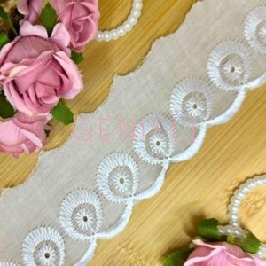 BORDADO 01 BRANCO 5CM CTB150 13,7METROS