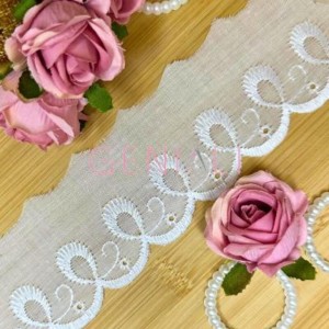 BORDADO 01 BRANCO 5CM CTB154 13,7METROS